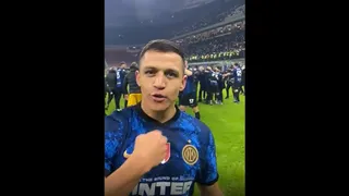 “Soy el número uno”: La celebración de Alexis tras darle la Supercopa de Italia a Inter de Milán