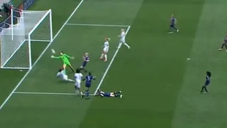¡Tremenda! La sensacional atajada de Christiane Endler que salvó a PSG ante Lyon en la Champions femenina