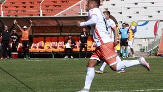 Sin VAR y con un dudoso penal: Cobresal venció a Palestino en El Cobre