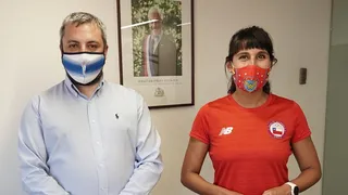 Bárbara Hernández fue felicitada por el Gobierno tras su hazaña en el Lago Chungará