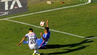 ¿Polémica? El penal cobrado a Coquimbo ante la U por mano de Emmanuel Ojeda