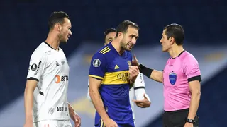 Vargas tuvo acción en polémico empate entre Atlético Mineiro y Boca Juniors en la Libertadores
