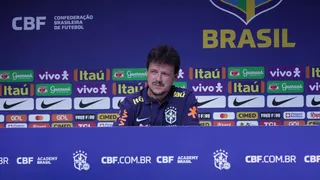 Fernando Diniz se negó a hablar sobre contratación de Ancelotti en Brasil