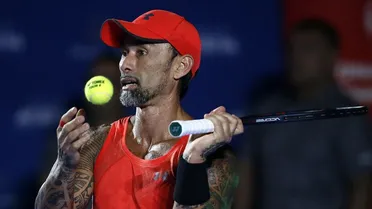 “Chino” Ríos reaccionó a joven tenista que juega con ambas manos: En un futuro tendrá problemas