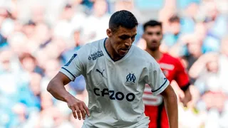 Alexis participó como titular en trabado empate entre Olympique de Marsella y Rennes