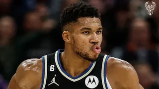 Milwaukee Bucks sometió a Atlanta Hawks de la mano del dominante Giannis Antetokounmpo