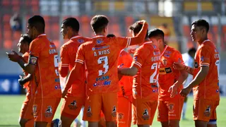 Cobreloa intentará mantener su superioridad en Calama a costa de Copiapó