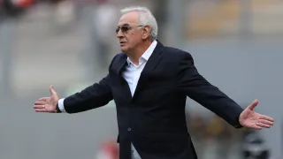 “Hay intereses creados”: Fossati dispara con todo tras su fallida llegada a U de Chile