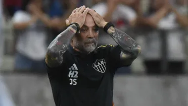 Se rieron de él y explotó: el minuto de furia de Sampaoli que sacude a Brasil