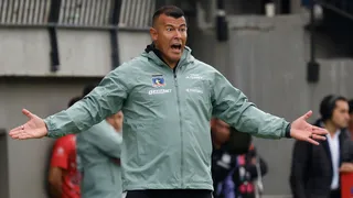 ¿Y los jóvenes? Jorge Almirón tiene sumido a Colo Colo en una gran DEUDA que podría costar caro