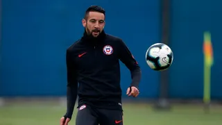 El vicepresidente de Flamengo reconoció que las negociaciones por Isla “van bien encaminadas”