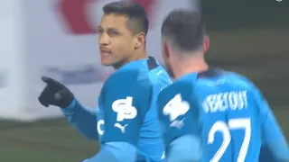 El gol de Alexis Sánchez que adelantó a Olympique de Marsella frente a Clermont