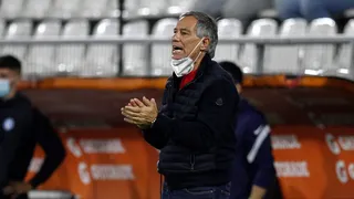 ¡Con una novedad! La primera formación que prepara Ariel Holan en Universidad Católica