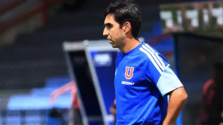 Sorpresa en la U de Chile: Meneghini borra a jugador para el Superclásico