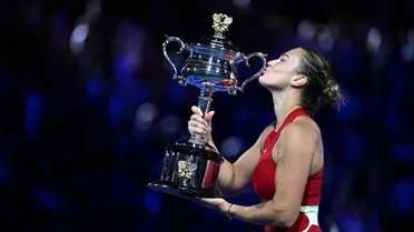Aryna Sabalenka conquistó el bicampeonato en el Abierto de Australia tras batir a Qinwen Zheng