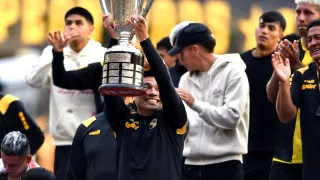 Así fue la presentación del DT campeón del fútbol chileno en su nuevo equipo