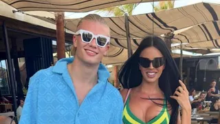 Modelo croata Ivana Knoll la rompió con fotografía junto a Erling Haaland en Ibiza