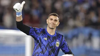 “Dibu” Martínez quedó fuera de arqueros nominados al premio The Best