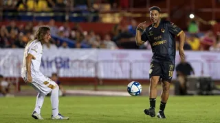 El extraño partido de Ronaldinho en Cancún: Era por la paz y casi no se juega por falta de dinero