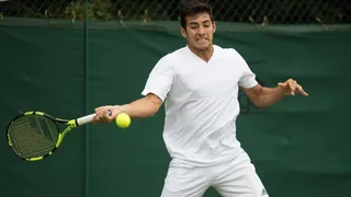 Seguirá este miércoles: Duelo entre Cristian Garin y Bernabé Zapata se suspendió por falta de luz