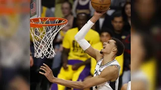 Wembanyama hizo historia en la NBA pese a la caída de los Spurs ante los Lakers