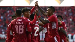 Paramédico de Ñublense fue denunciado por empujar al árbitro: “Muévete vo no más”