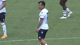 Gary Medel fue titular en goleada de Bologna en amistoso de pretemporada