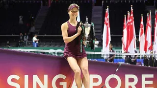 Maestra en Singapur: La celebración de Elina Svitolina al ganar el título en las WTA Finals