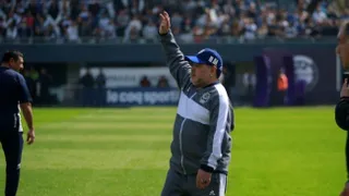 Agente de Maradona comprará a Elche CF y se abren las puertas del ’10’ en Europa