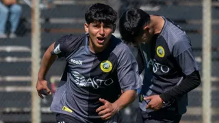 “A medio metro de la reja gritando”: las pruebas del escritoriazo que paralizó al fútbol chileno