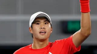 Learner Tien dio un GOLPE A LA CÁTEDRA y eliminó a Medvedev en Australia