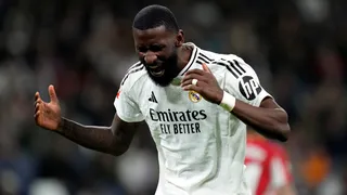 Le puede costar carísimo: La furiosa reacción de Rüdiger contra el árbitro en la final de la Copa Del Rey