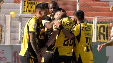 Coquimbo Unido derrotó a Cobresal en el desierto y da otro paso al título