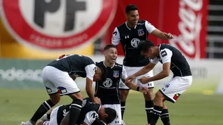 Colo Colo sufrió hasta el final ante un aguerrido Curicó para sumar su tercera victoria consecutiva