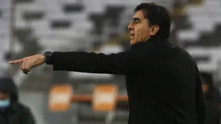 Prensa argentina aseguró que Independiente sondeó a Gustavo Quinteros