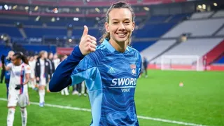 Christiane Endler está a un paso de coronarse como la mejor arquera de la FIFA