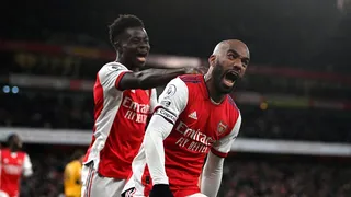 Alexandre Lacazette anotó en el último minuto en la agónica victoria de Arsenal sobre Wolves
