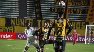 The Strongest derribó a Santos y se ilusiona con avanzar en Copa Libertadores