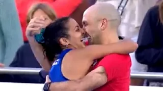 Autora del gol de Las Diablas ante Países Bajos deberá casarse para pagar apuesta