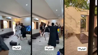 Hinchas de Arabia arrancaron una puerta en el festejo tras el segundo gol a Argentina