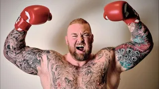 “La Montaña” de “Game of Thrones” debutó como boxeador ante rival 60 kilos más liviano