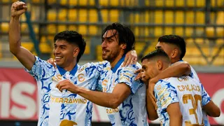 Everton consigue una goleada vital sobre Huachipato y levanta cabeza en el Campeonato
