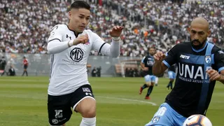 Oscar Opazo impactó con un potente pelotazo a dos palomas en el duelo ante Iquique