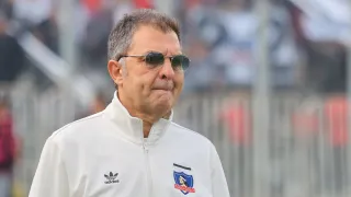 Aníbal Mosa justificó el mercado de Colo Colo y explicó por qué no llegó el atacante que pidió Ortiz