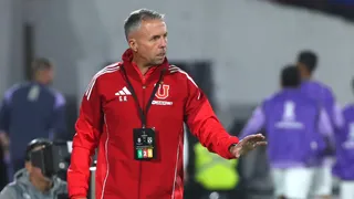 Gustavo Álvarez borró a joven valor de U de Chile: no jugará ante Deportes La Serena