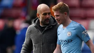 Manchester City de Claudio Bravo buscará el triunfo ante Chelsea para evitar que Liverpool se corone campeón