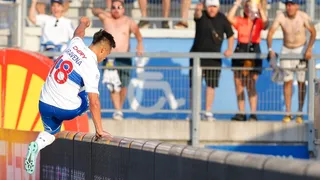 Alexander Aravena se lució con un golazo para estirar la ventaja de U. Católica