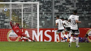 Así fue el descuento de Colo Colo ante Fortaleza en la Copa Libertadores
