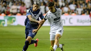 Vélez de Quinteros y Bouzat sufrió una desgracia en Argentina