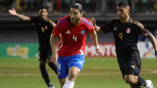 Francisco Sierralta sorprende con su pedido a la ANFP tras el agónico triunfo de Chile ante Perú